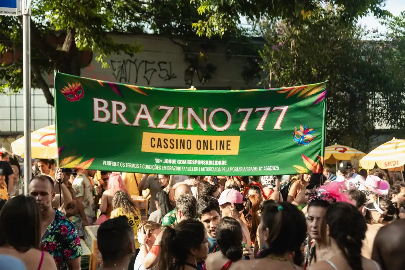 Карнавал вместо медийки: как Brazino777 строит узнаваемость